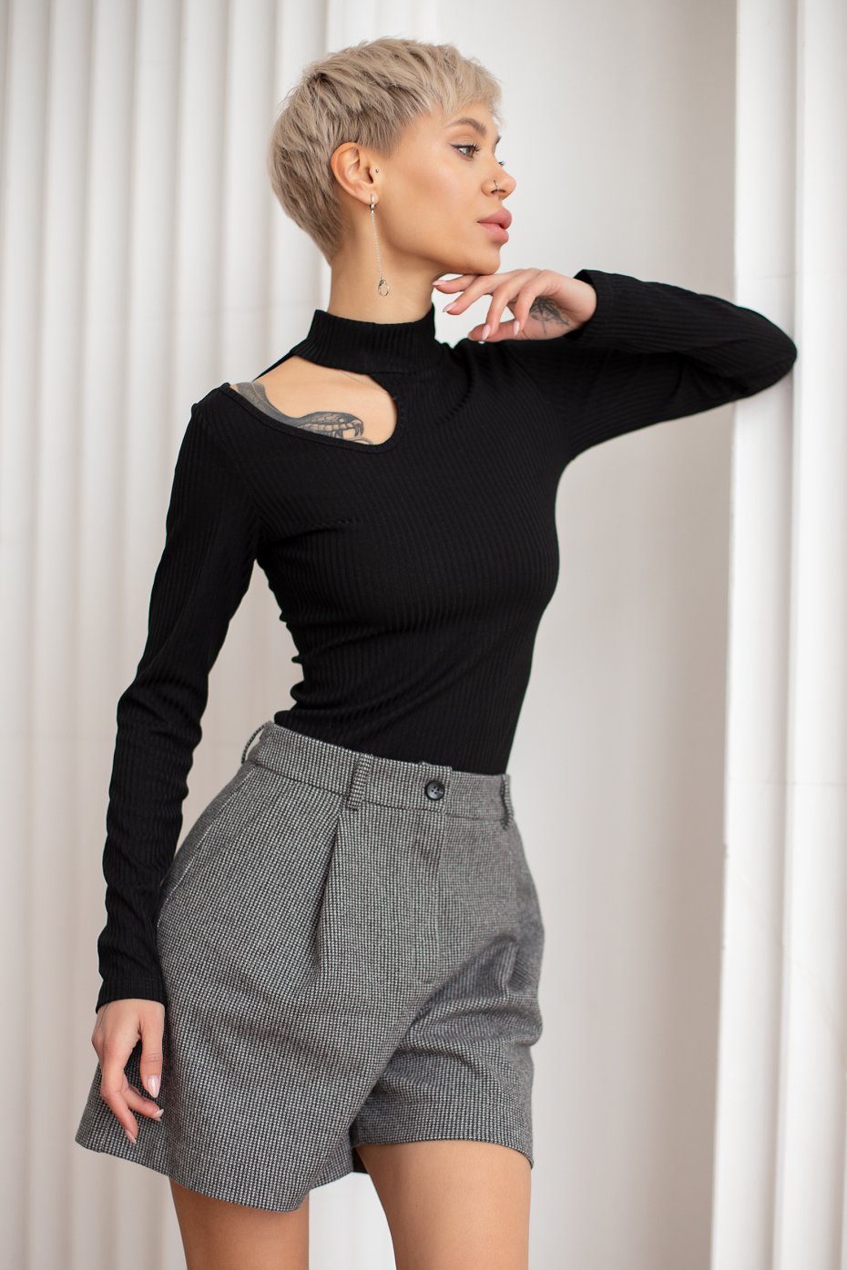 Топ лонгслів з вирізом Chori