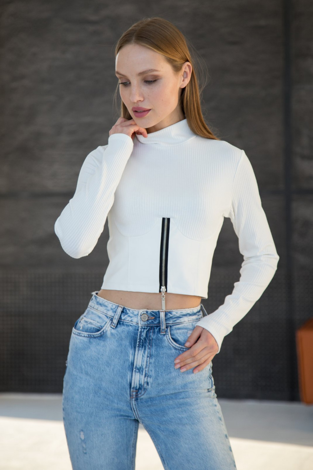 Топ лонгслів Anella