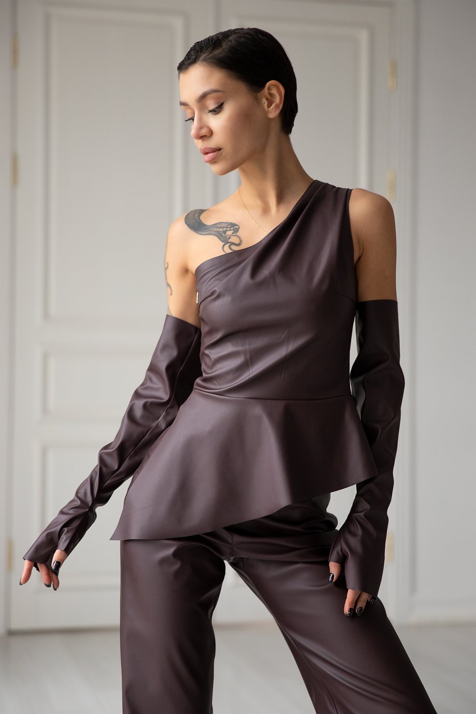 Топ асиметрія Dakota з мітенками