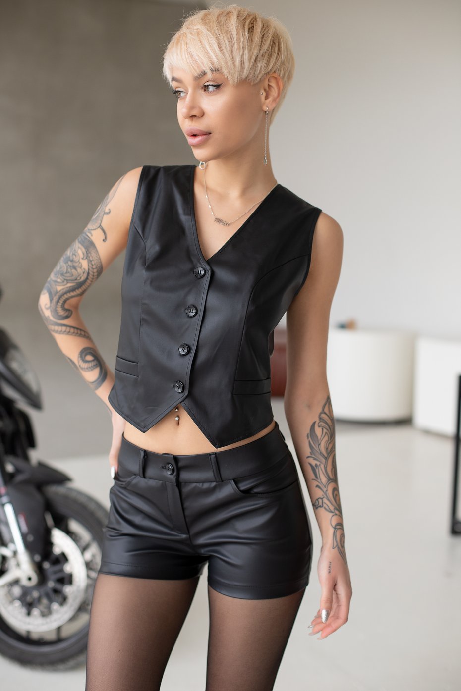 Alisa eco-leather vest