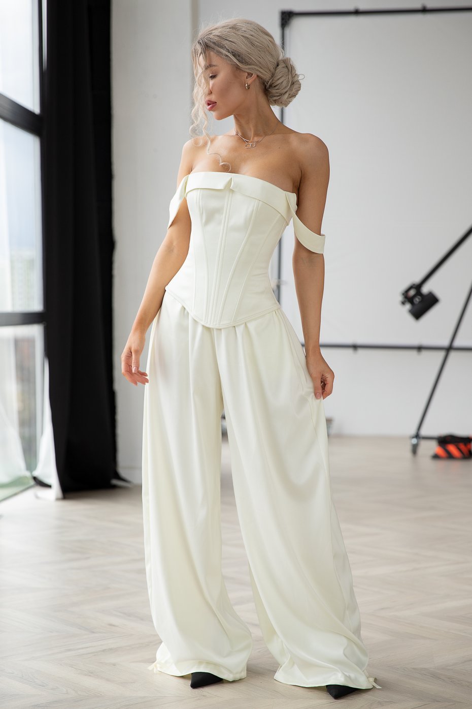 картинка женские Брюки аладины Yara  от производителя  TALES